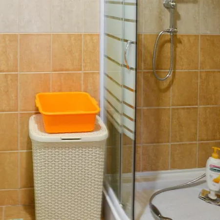 Casa vacanze Amazing In W/ 1 Bedrooms Balatonmáriafürdő